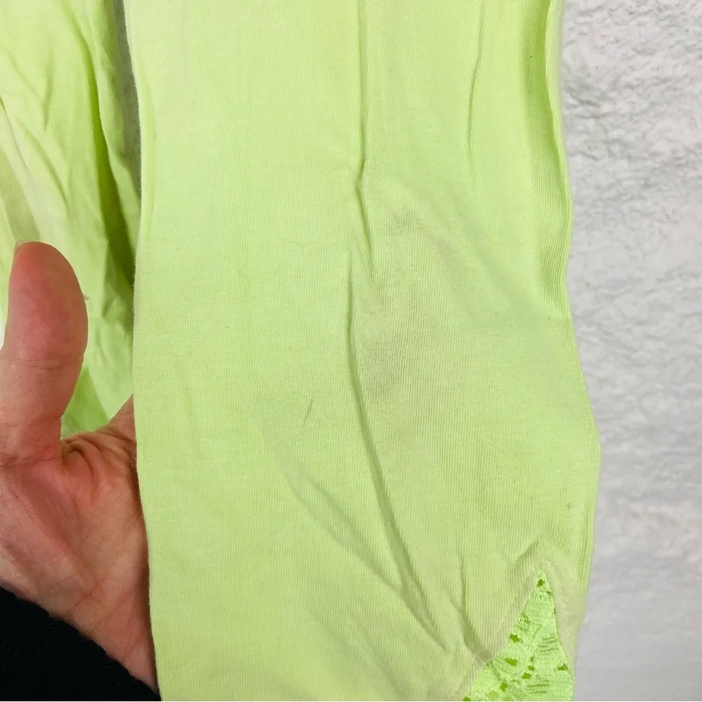 SO favorite Capri Lime Green Leggings with Lace Detail size 7